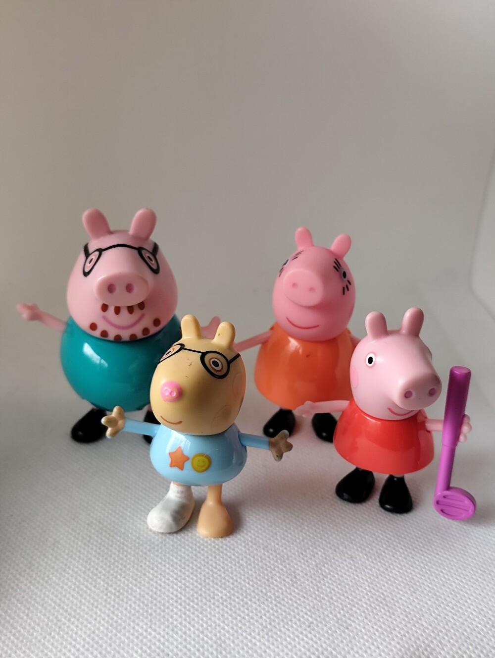4/$50⭐️Peppa Pig Family 4-Figure Pack